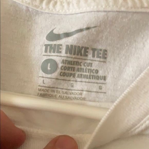 Vintage Nike Shirt! - Picture 2 of 3